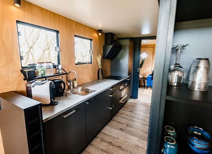 Modern cottage in Ven-Zelderheide, North Limburg with terrace and views of nature.