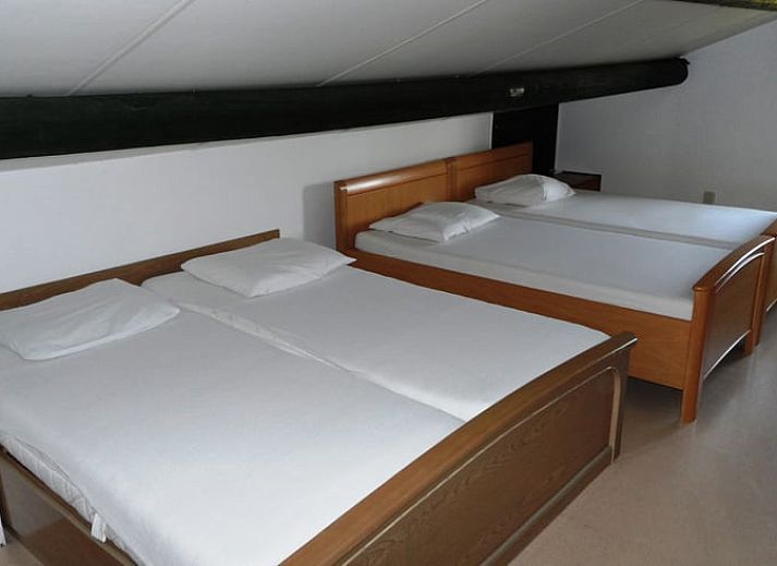 Hikers at Holiday home in Mechelen, South Limburg, surrounded by picturesque hills.