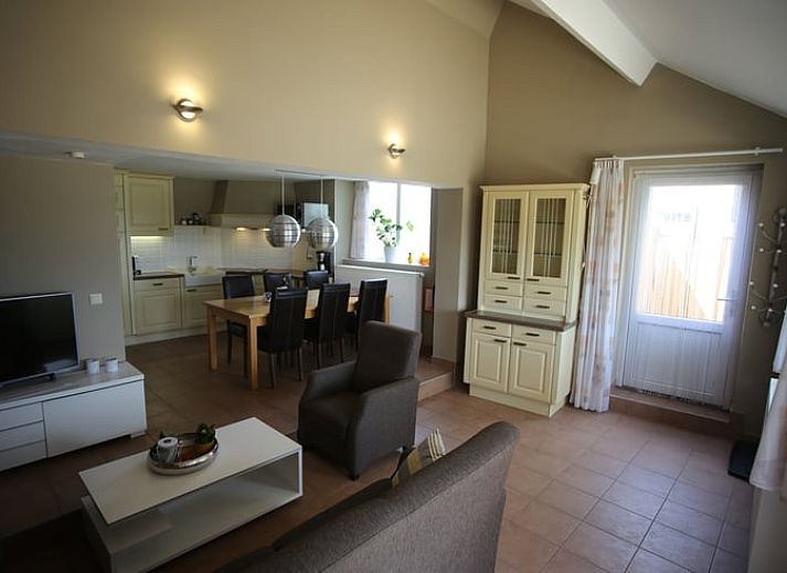 Cottage in Schin op Geul, an idyllic vacation home surrounded by nature in South Limburg.