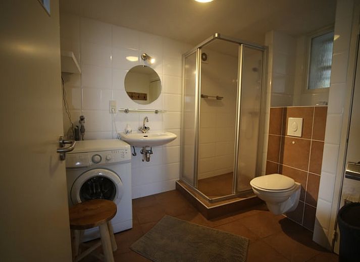 Cottage in Schin op Geul, an idyllic vacation home surrounded by nature in South Limburg.