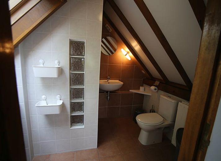 Sfeervol verlichte avond bij Vakantiehuisje in Schin op Geul, Zuid Limburg.