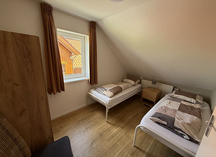 Zwembad bij vakantiehuis L009 in Valkenburg, Zuid Limburg, perfect voor ontspanning en recreatie.