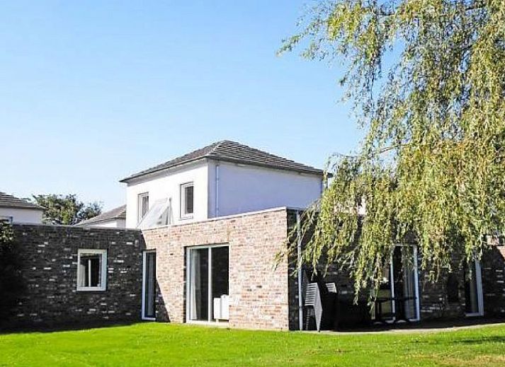 Guest house 390925 - Holiday property Zuid Limburg - Vakantiehuis Vrijstaande 10 persoons