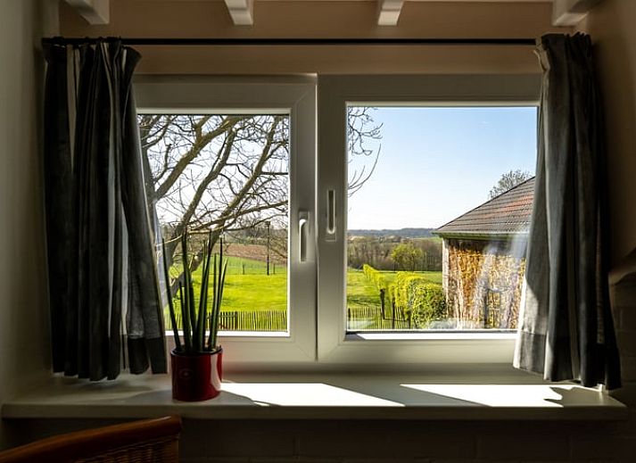 Stijlvolle eetkamer in Vakantiehuis in Klimmen, Zuid Limburg, perfect voor gezellige diners en samenzijn.