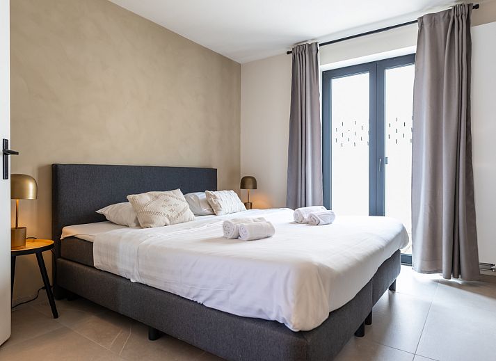 Modern bathroom in vacation home L330 in Epen, South Limburg, with stylish plumbing and comfort in serene surroundings.