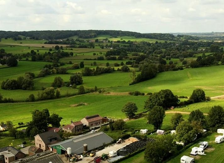 Uitzicht op het charmante dorp Vijlen vanuit Huisje in Vijlen, vakantieaccommodatie in Zuid Limburg.