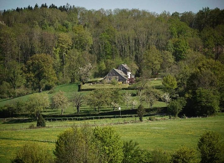 Cozy cottage in Vijlen with characteristic facade in South Limburg, ideal for a quiet vacation.