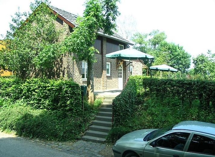 Geniessen Sie die Terrasse des Ferienhauses in Vijlen, das im gruenen Suedlimburg liegt.
