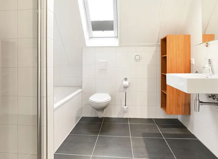 Guest house 392011 - Bungalow Zuid Limburg - De Waufsberg | 6-persoons villa - Mets Hoes | 6C