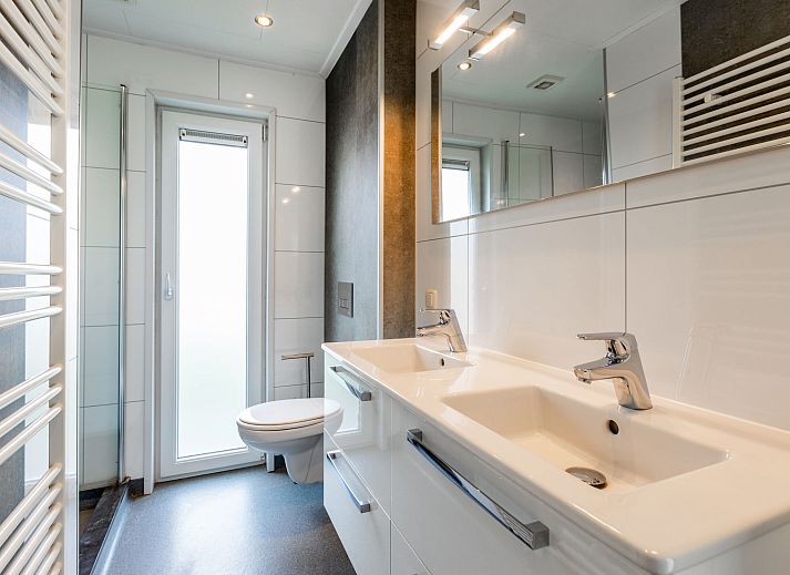 Comfortable bedroom in vacation home Green Resort Mooi Bemelen in Bemelen, South Limburg.