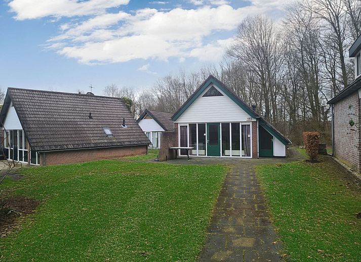 Verblijf 393948 - Vakantiewoning Zuid Limburg - Vakantiehuis Bungalowpark Simpelveld - Delta 108
