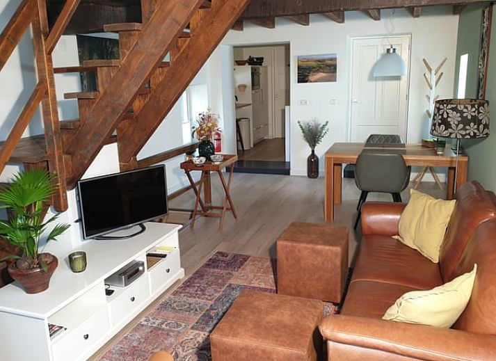 Geniet van het uitzicht vanaf de veranda van Huisje in Valkenburg aan de Geul, vakantiehuis in Zuid Limburg.