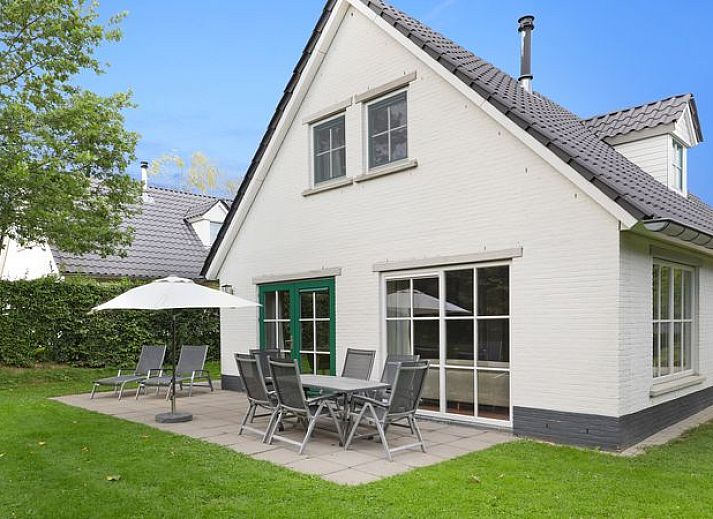 Guest house 394508 - Bungalow Zuid Limburg - Kasteeldomein De Cauberg | 6-persoons villa | 6L