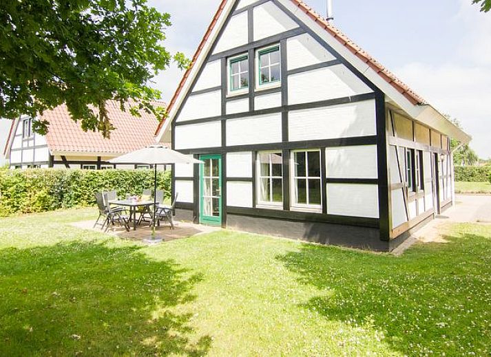 Guest house 394508 - Bungalow Zuid Limburg - Kasteeldomein De Cauberg | 6-persoons villa | 6L