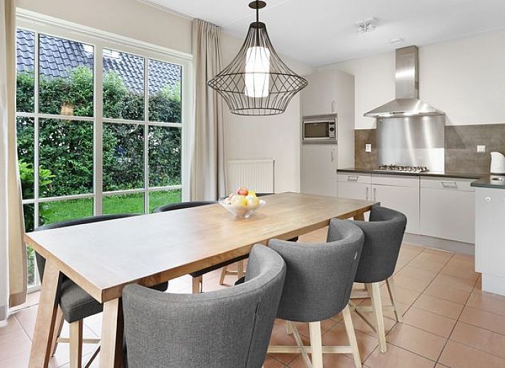 Guest house 394508 - Bungalow Zuid Limburg - Kasteeldomein De Cauberg | 6-persoons villa | 6L
