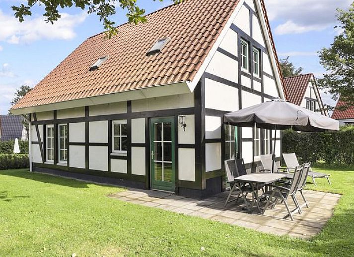 Guest house 394508 - Bungalow Zuid Limburg - Kasteeldomein De Cauberg | 6-persoons villa | 6L