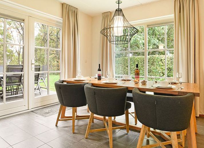 Guest house 394510 - Bungalow Zuid Limburg - Kasteeldomein De Cauberg | 6-persoons villa | 6ELW