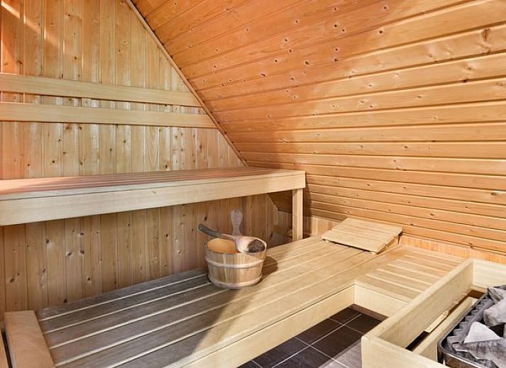 Guest house 394510 - Bungalow Zuid Limburg - Kasteeldomein De Cauberg | 6-persoons villa | 6ELW