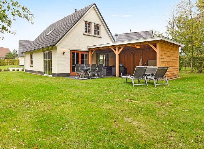 Guest house 394510 - Bungalow Zuid Limburg - Kasteeldomein De Cauberg | 6-persoons villa | 6ELW