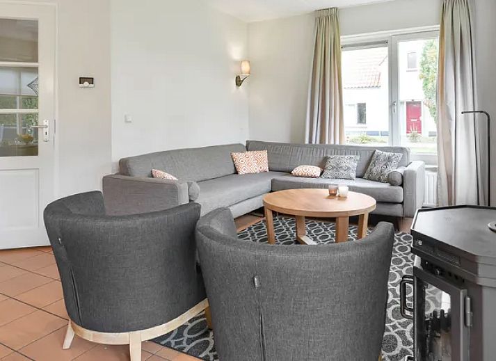 Guest house 394511 - Bungalow Zuid Limburg - Kasteeldomein De Cauberg | 10-persoons villa | 10C