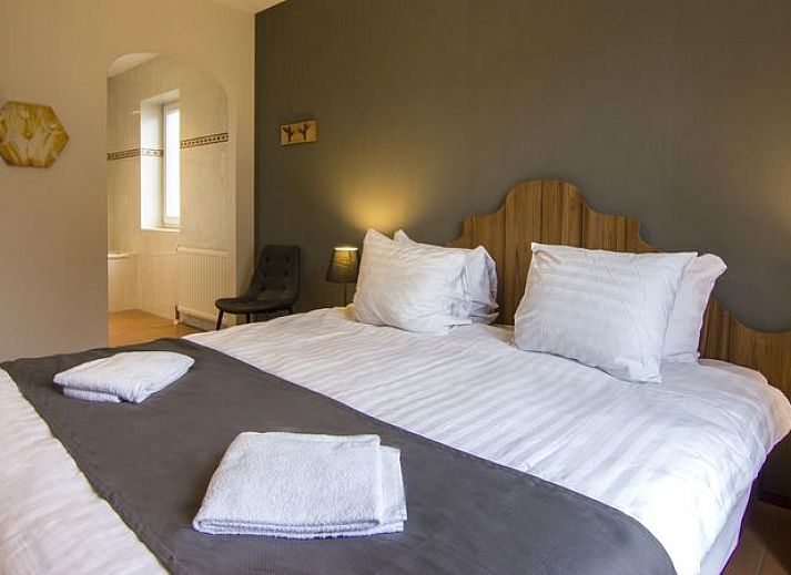 Guest house 394511 - Bungalow Zuid Limburg - Kasteeldomein De Cauberg | 10-persoons villa | 10C