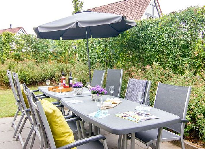 Guest house 394511 - Bungalow Zuid Limburg - Kasteeldomein De Cauberg | 10-persoons villa | 10C