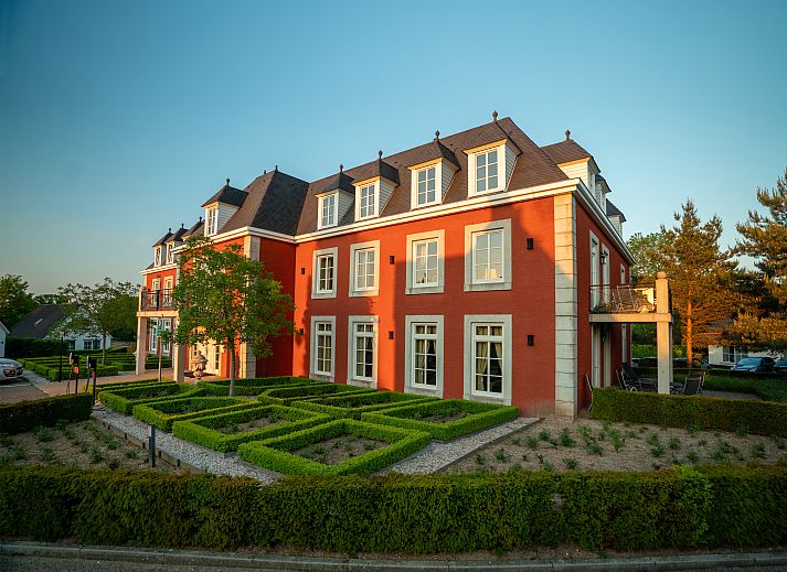 Elegant Kasteeldomein De Cauberg penthouse in Valkenburg a.d. Geul, South Limburg with beautifully landscaped garden and classic architecture.