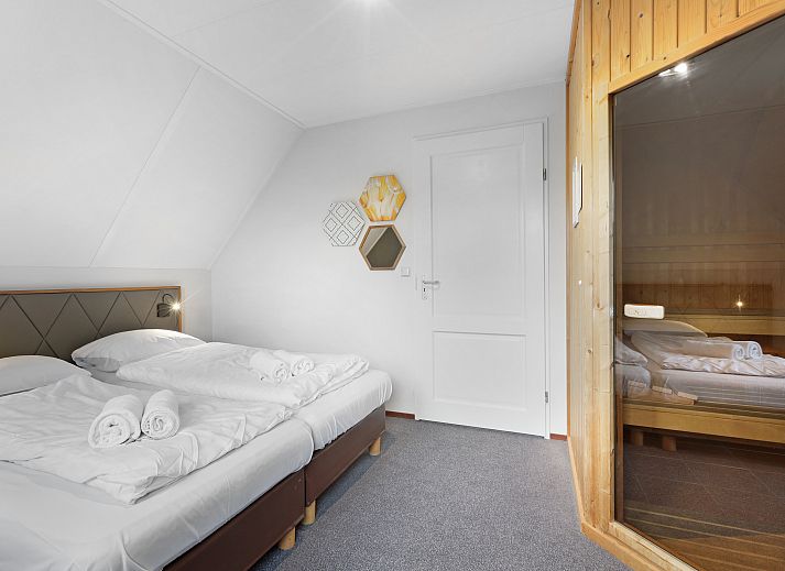 Guest house 394522 - Bungalow Zuid Limburg - Kasteeldomein De Cauberg | 6-persoons villa | 6L