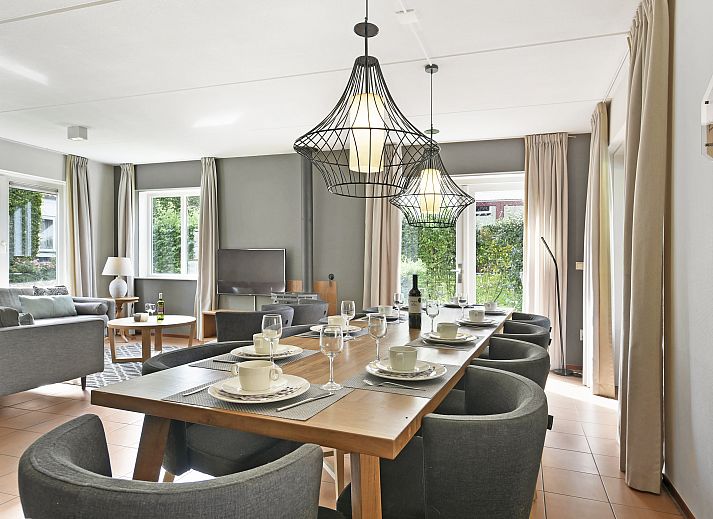 Guest house 394524 - Bungalow Zuid Limburg - Kasteeldomein De Cauberg | 10-persoons villa | 10EL