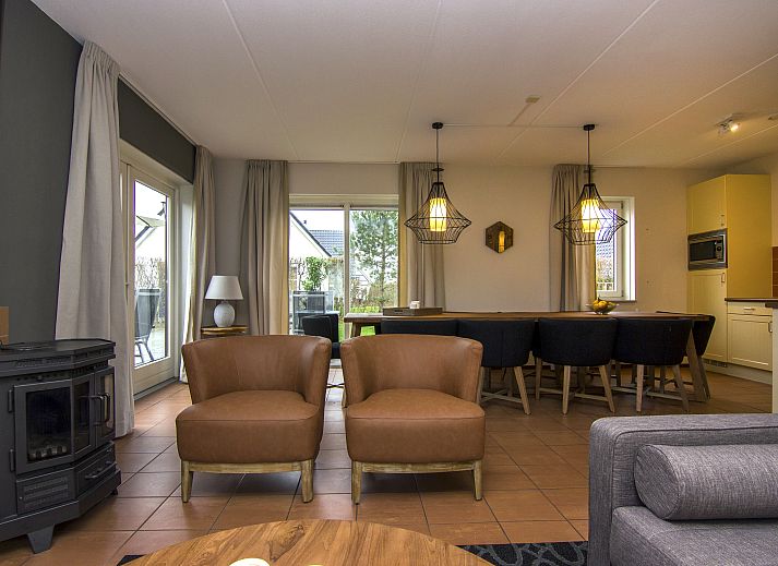 Guest house 394524 - Bungalow Zuid Limburg - Kasteeldomein De Cauberg | 10-persoons villa | 10EL