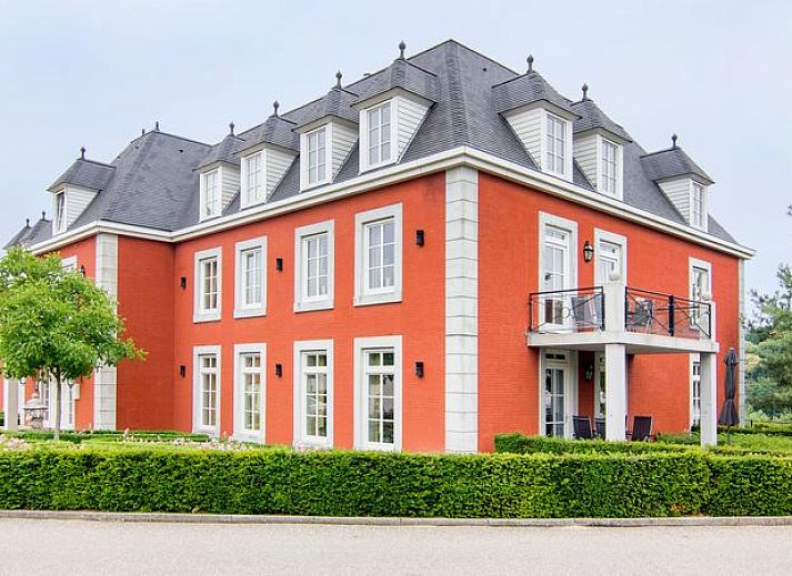 Guest house 394529 - Bungalow Zuid Limburg - Kasteeldomein De Cauberg | 4-persoons appartement - Extra to