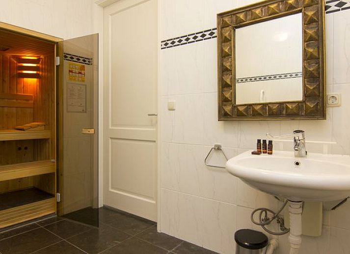 Guest house 394529 - Bungalow Zuid Limburg - Kasteeldomein De Cauberg | 4-persoons appartement - Extra to