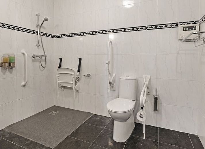 Guest house 394529 - Bungalow Zuid Limburg - Kasteeldomein De Cauberg | 4-persoons appartement - Extra to