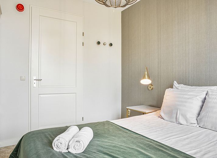 Moderne badkamer met sauna in Kasteeldomein De Cauberg, luxe verblijf in Valkenburg a.d. Geul.