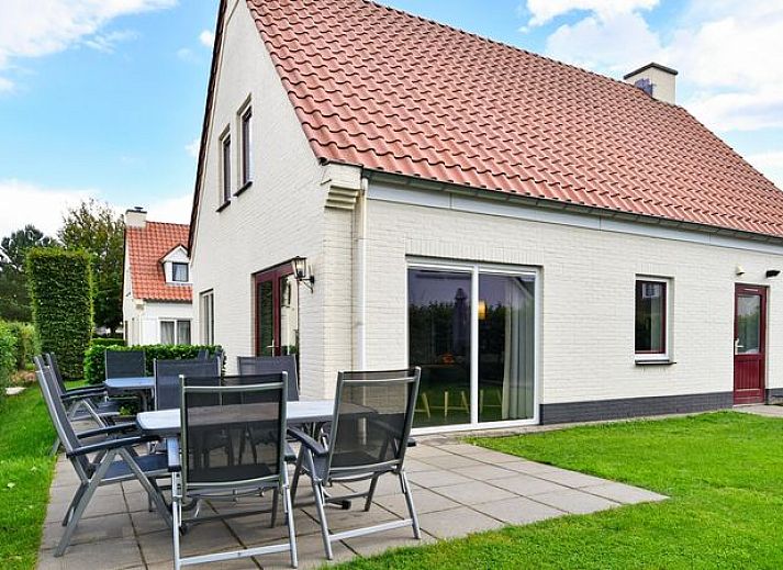 Guest house 394531 - Bungalow Zuid Limburg - Kasteeldomein De Cauberg | 10-persoons villa | 10L