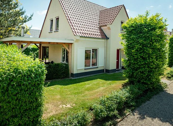 Guest house 394533 - Bungalow Zuid Limburg - Kasteeldomein De Cauberg | 10-persoons villa | 10EL