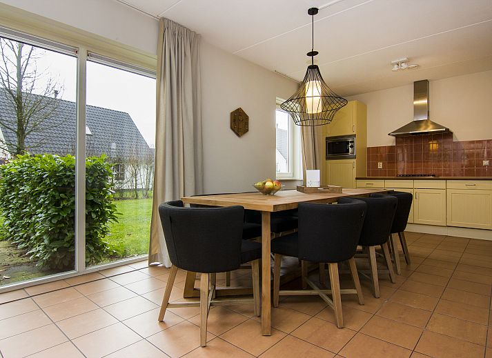 Verblijf 394545 - Bungalow Zuid Limburg - Kasteeldomein De Cauberg | 8-persoons villa | 8L