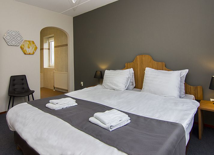 Verblijf 394545 - Bungalow Zuid Limburg - Kasteeldomein De Cauberg | 8-persoons villa | 8L