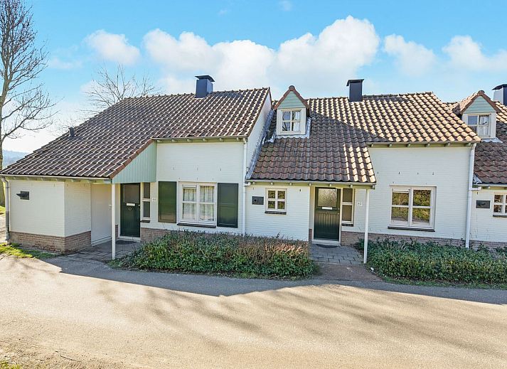 Guest house 394915 • Bungalow Zuid Limburg • Hoog Vaals | 6-persoons bungalow | 6C2 