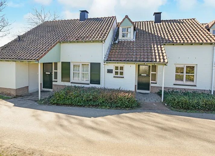 Guest house 394915 • Bungalow Zuid Limburg • Hoog Vaals | 6-persoons bungalow | 6C2