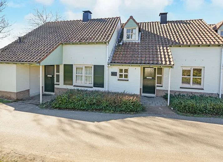 Guest house 394915 • Bungalow Zuid Limburg • Hoog Vaals | 6-persoons bungalow | 6C2 