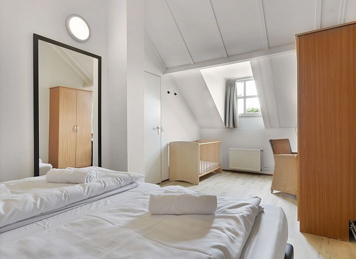 Offene Kueche und Essbereich in Hoog Vaals 2-Bett-Bungalow 2C1, ideal fuer einen gemuetlichen Aufenthalt in Vaals, Suedlimburg.