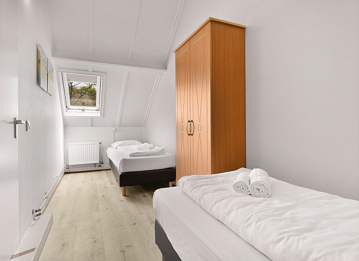 Offene Kueche und Essbereich in Hoog Vaals 2-Bett-Bungalow 2C1, ideal fuer einen gemuetlichen Aufenthalt in Vaals, Suedlimburg.