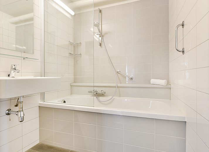 Offene Kueche und Essbereich in Hoog Vaals 2-Bett-Bungalow 2C1, ideal fuer einen gemuetlichen Aufenthalt in Vaals, Suedlimburg.