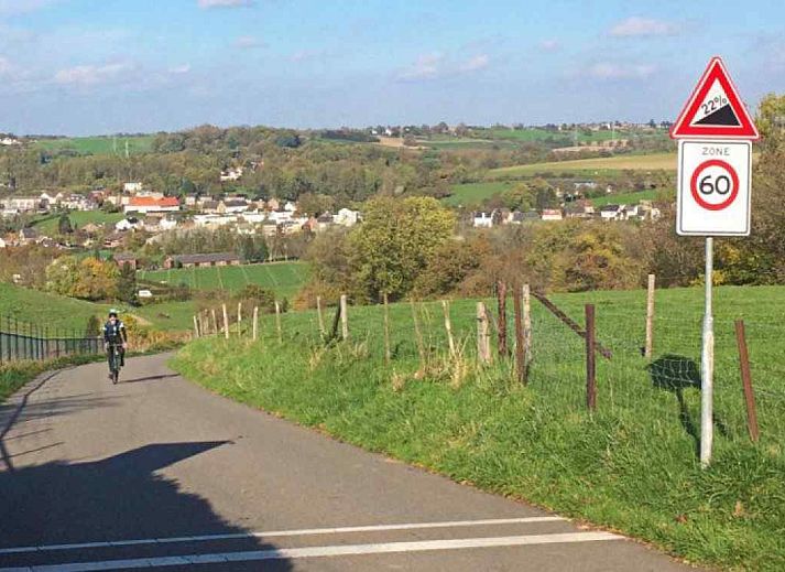 L173 vakantiehuis in Sittard, Zuid Limburg, met een charmante bakstenen gevel en zonnepanelen op het dak.