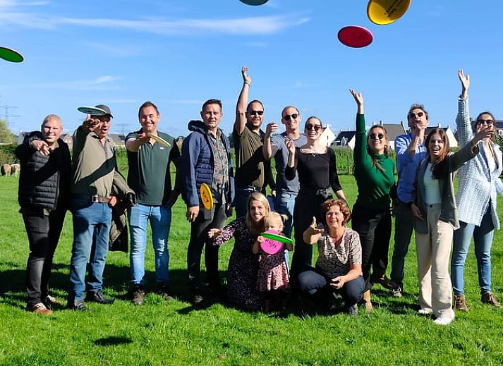 Kleurrijke bloemen in de tuin van Vakantiehuis in Mierlo, De Peel, Noord Brabant.