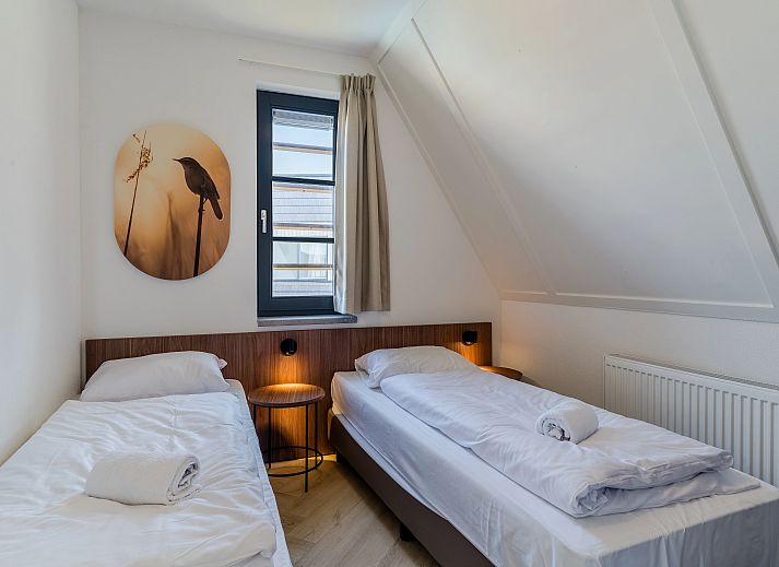 Charmante buitenkant van 8-persoonsbungalow 8ELZ in Someren, De Peel, Noord Brabant.