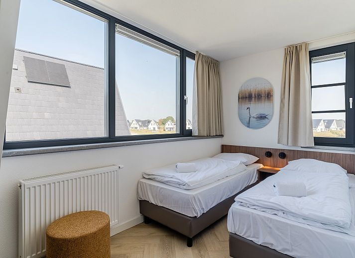 Charmante buitenkant van 8-persoonsbungalow 8ELZ in Someren, De Peel, Noord Brabant.