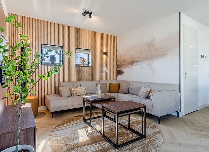 Gezellige zithoek in 8-persoonsbungalow 8ELZ, Someren, De Peel, Noord Brabant.