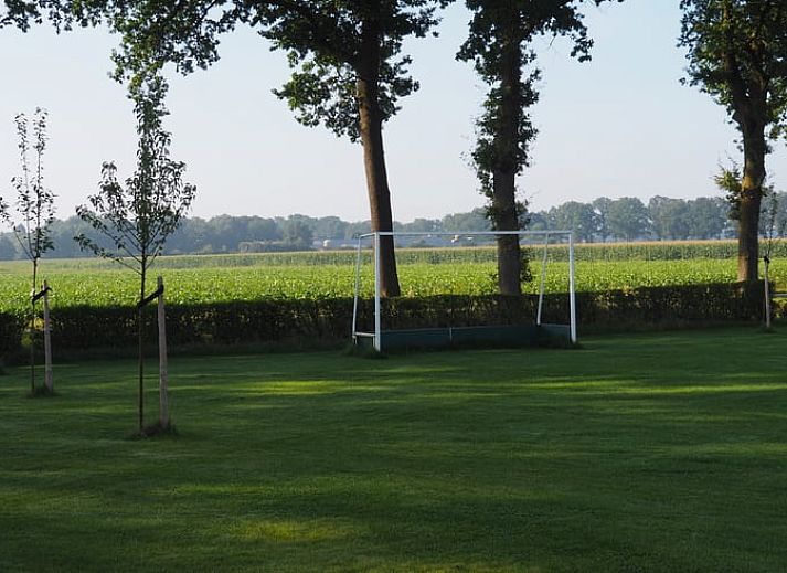 Gezellige slaapruimte met stapelbedden in Huisje in Deurne, De Peel, Noord Brabant